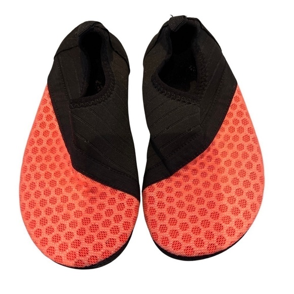 Kids Girls Water Shoes Coral Pink/Orange Size 32/33. - Picture 1 of 6